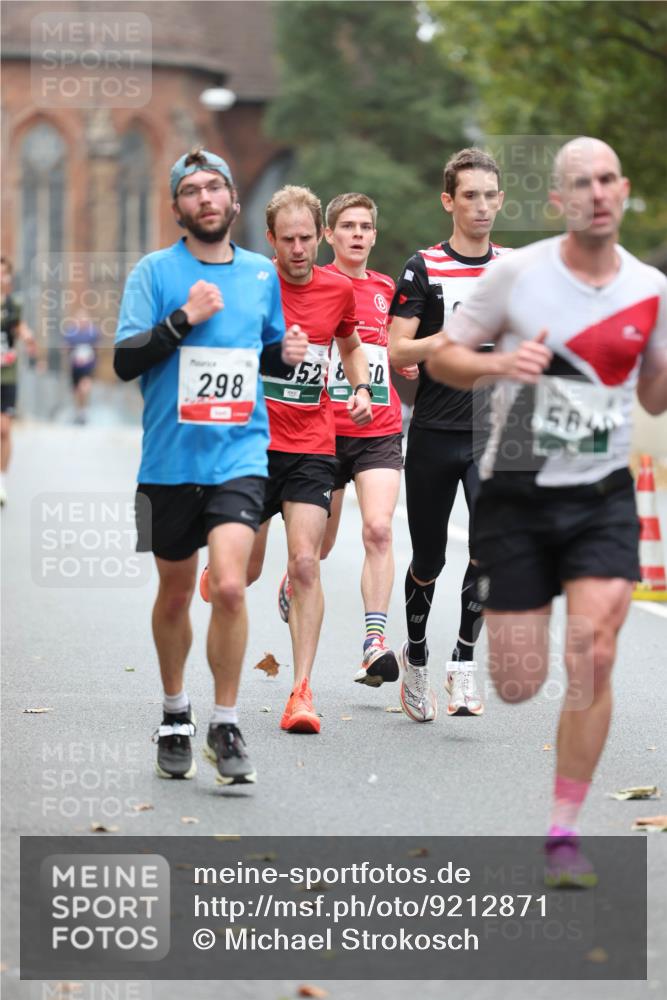 05.10.2025 - 20. swb-Marathon Bremen Michael Strokosch http://msf.ph/oto/9212871 05.10.2025 12:24:22 Laufen 298, 521850, 5 meine-sportfotos.de