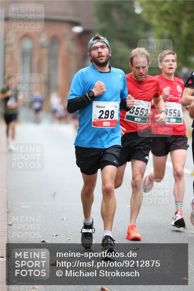 05.10.2025 - 20. swb-Marathon Bremen Michael Strokosch http://msf.ph/oto/9212875 05.10.2025 12:24:22 Laufen 298, 3552, 8550 meine-sportfotos.de