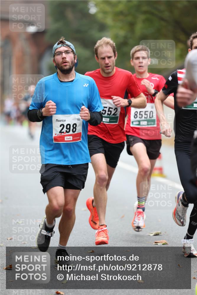 05.10.2025 - 20. swb-Marathon Bremen Michael Strokosch http://msf.ph/oto/9212878 05.10.2025 12:24:23 Laufen 298, 552, 8550 meine-sportfotos.de