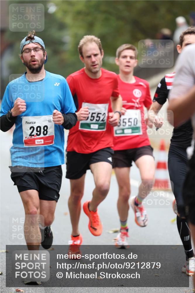 05.10.2025 - 20. swb-Marathon Bremen Michael Strokosch http://msf.ph/oto/9212879 05.10.2025 12:24:23 Laufen 298, 552, 550 meine-sportfotos.de