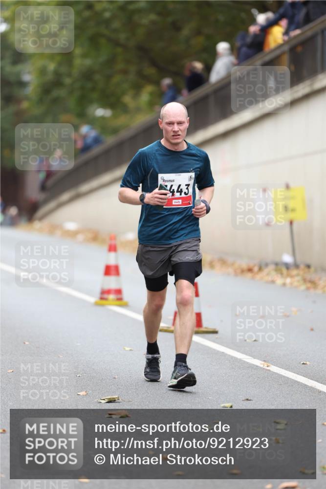 05.10.2025 - 20. swb-Marathon Bremen Michael Strokosch http://msf.ph/oto/9212923 05.10.2025 12:24:33 Laufen 443, 0 meine-sportfotos.de