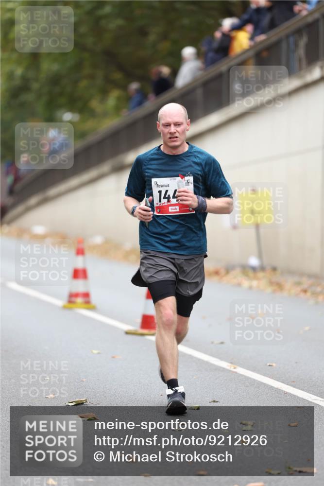 05.10.2025 - 20. swb-Marathon Bremen Michael Strokosch http://msf.ph/oto/9212926 05.10.2025 12:24:34 Laufen 01389, 144 meine-sportfotos.de