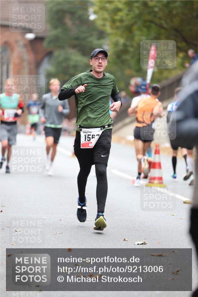 05.10.2025 - 20. swb-Marathon Bremen Michael Strokosch http://msf.ph/oto/9213006 05.10.2025 12:24:53 Laufen 1567 meine-sportfotos.de