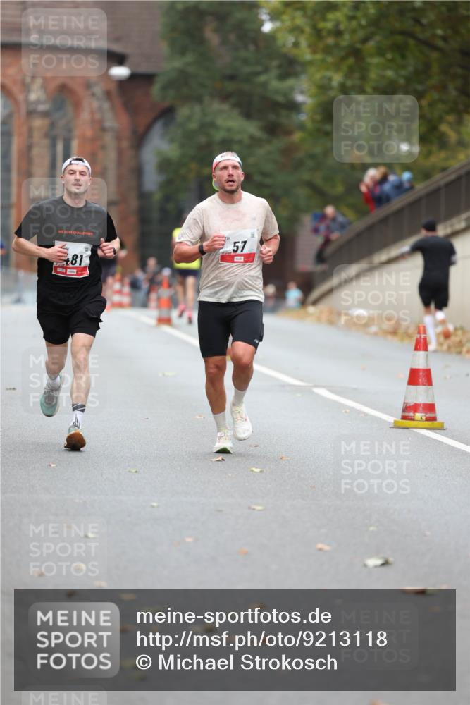05.10.2025 - 20. swb-Marathon Bremen Michael Strokosch http://msf.ph/oto/9213118 05.10.2025 12:25:32 Laufen 57, 81 meine-sportfotos.de