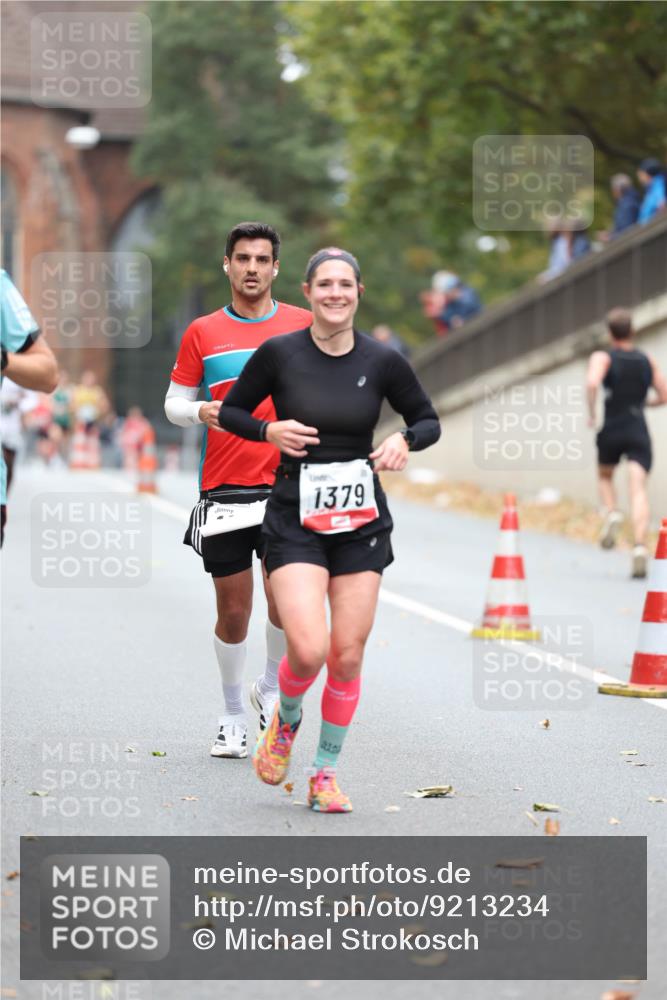 05.10.2025 - 20. swb-Marathon Bremen Michael Strokosch http://msf.ph/oto/9213234 05.10.2025 12:26:12 Laufen 1379, 2230 meine-sportfotos.de
