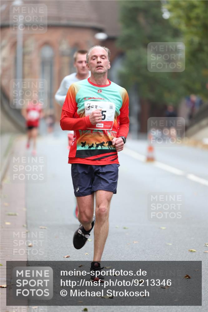 05.10.2025 - 20. swb-Marathon Bremen Michael Strokosch http://msf.ph/oto/9213346 05.10.2025 12:26:37 Laufen 20, 01407, 5 meine-sportfotos.de