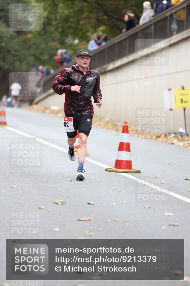 05.10.2025 - 20. swb-Marathon Bremen Michael Strokosch http://msf.ph/oto/9213379 05.10.2025 12:26:56 Laufen 82, 9 meine-sportfotos.de