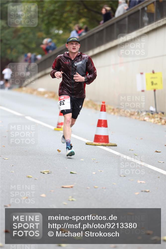 05.10.2025 - 20. swb-Marathon Bremen Michael Strokosch http://msf.ph/oto/9213380 05.10.2025 12:26:57 Laufen 3, 82 meine-sportfotos.de