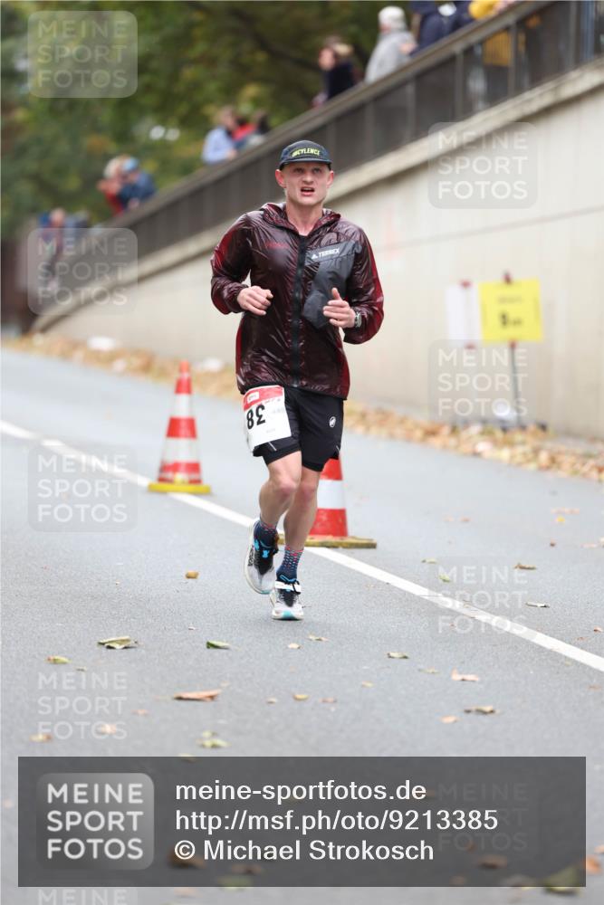 05.10.2025 - 20. swb-Marathon Bremen Michael Strokosch http://msf.ph/oto/9213385 05.10.2025 12:26:57 Laufen  meine-sportfotos.de