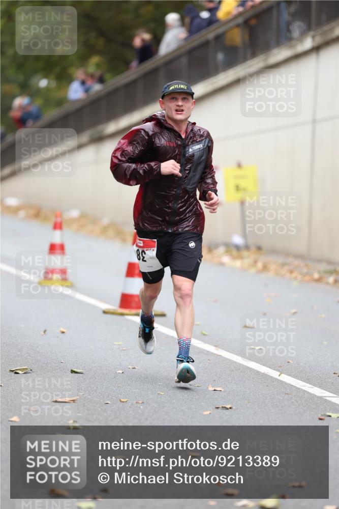 05.10.2025 - 20. swb-Marathon Bremen Michael Strokosch http://msf.ph/oto/9213389 05.10.2025 12:26:58 Laufen 82 meine-sportfotos.de