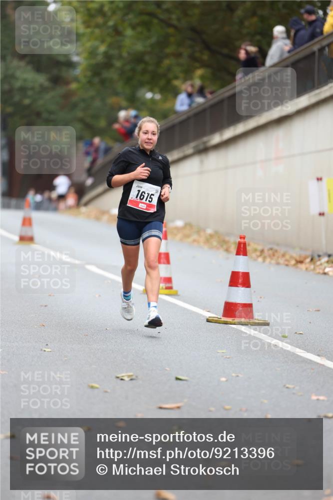 05.10.2025 - 20. swb-Marathon Bremen Michael Strokosch http://msf.ph/oto/9213396 05.10.2025 12:27:00 Laufen 1615 meine-sportfotos.de