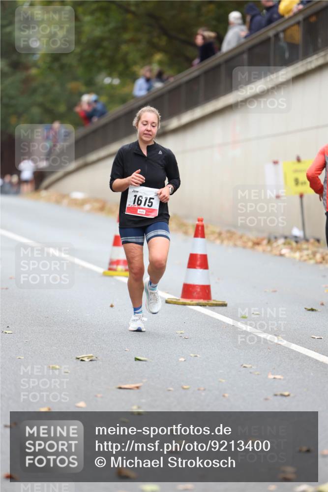 05.10.2025 - 20. swb-Marathon Bremen Michael Strokosch http://msf.ph/oto/9213400 05.10.2025 12:27:01 Laufen 1615 meine-sportfotos.de