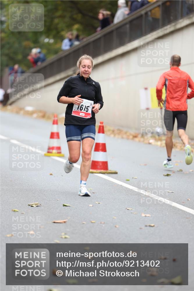 05.10.2025 - 20. swb-Marathon Bremen Michael Strokosch http://msf.ph/oto/9213402 05.10.2025 12:27:01 Laufen 1615 meine-sportfotos.de