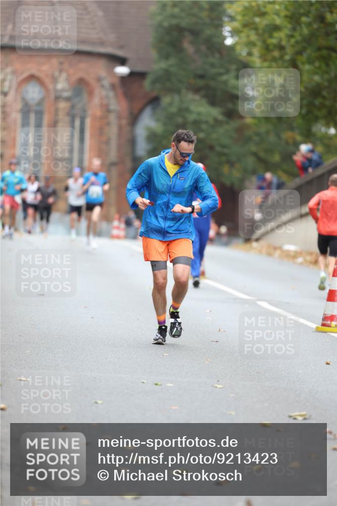 05.10.2025 - 20. swb-Marathon Bremen Michael Strokosch http://msf.ph/oto/9213423 05.10.2025 12:27:05 Laufen  meine-sportfotos.de