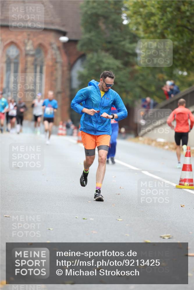 05.10.2025 - 20. swb-Marathon Bremen Michael Strokosch http://msf.ph/oto/9213425 05.10.2025 12:27:05 Laufen  meine-sportfotos.de