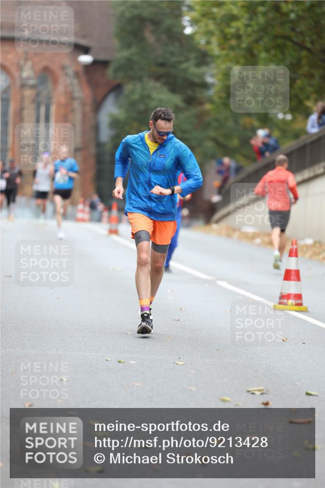 05.10.2025 - 20. swb-Marathon Bremen Michael Strokosch http://msf.ph/oto/9213428 05.10.2025 12:27:05 Laufen  meine-sportfotos.de