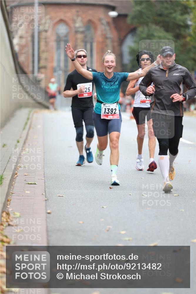 05.10.2025 - 20. swb-Marathon Bremen Michael Strokosch http://msf.ph/oto/9213482 05.10.2025 12:27:21 Laufen 25, 2025, 1392, 40 meine-sportfotos.de