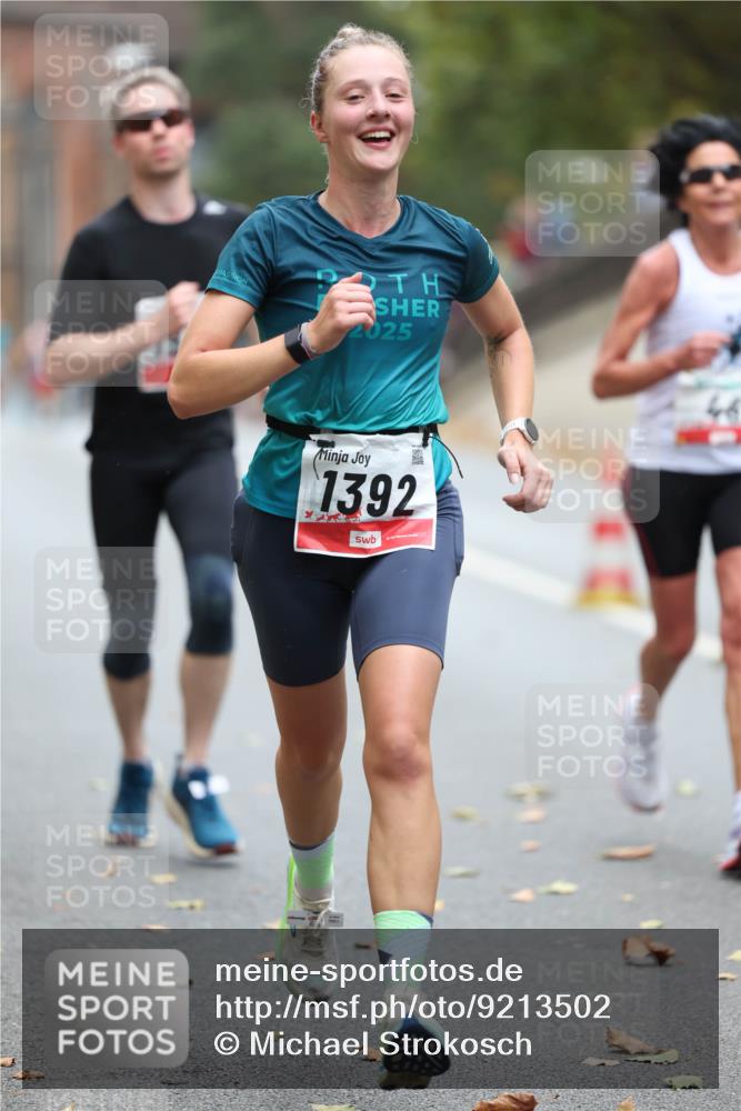 05.10.2025 - 20. swb-Marathon Bremen Michael Strokosch http://msf.ph/oto/9213502 05.10.2025 12:27:24 Laufen 2025, 1392 meine-sportfotos.de
