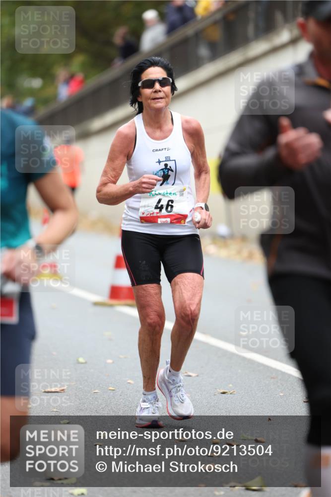 05.10.2025 - 20. swb-Marathon Bremen Michael Strokosch http://msf.ph/oto/9213504 05.10.2025 12:27:25 Laufen 46 meine-sportfotos.de