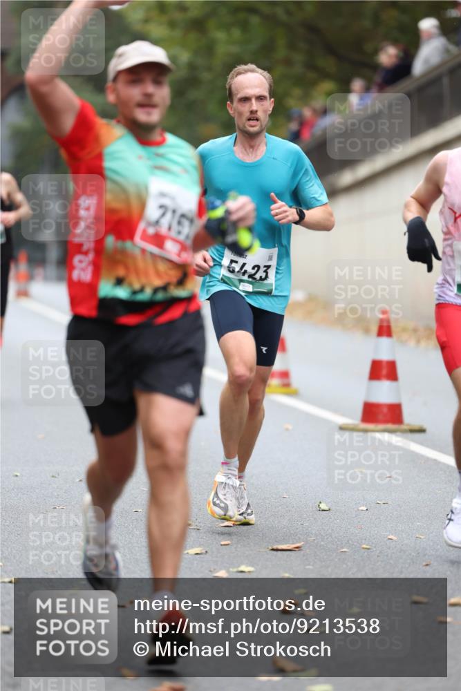 05.10.2025 - 20. swb-Marathon Bremen Michael Strokosch http://msf.ph/oto/9213538 05.10.2025 12:27:43 Laufen 29, 215, 5423 meine-sportfotos.de