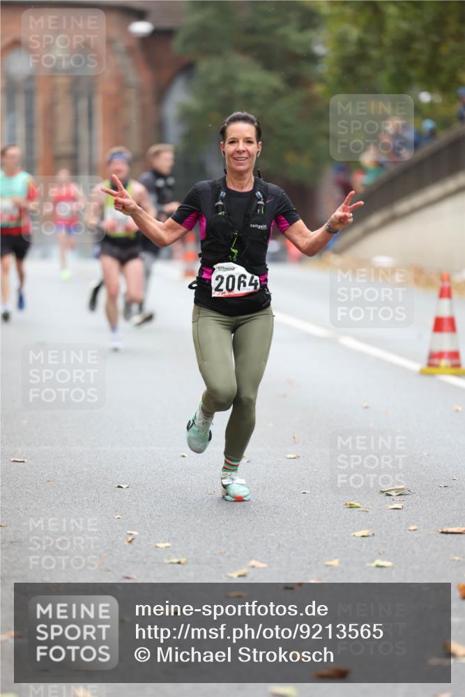 05.10.2025 - 20. swb-Marathon Bremen Michael Strokosch http://msf.ph/oto/9213565 05.10.2025 12:27:52 Laufen 7, 2064 meine-sportfotos.de