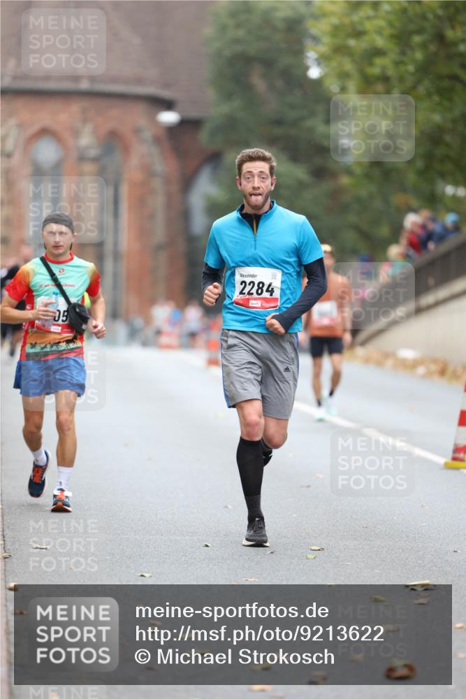 05.10.2025 - 20. swb-Marathon Bremen Michael Strokosch http://msf.ph/oto/9213622 05.10.2025 12:28:13 Laufen 05, 2284 meine-sportfotos.de