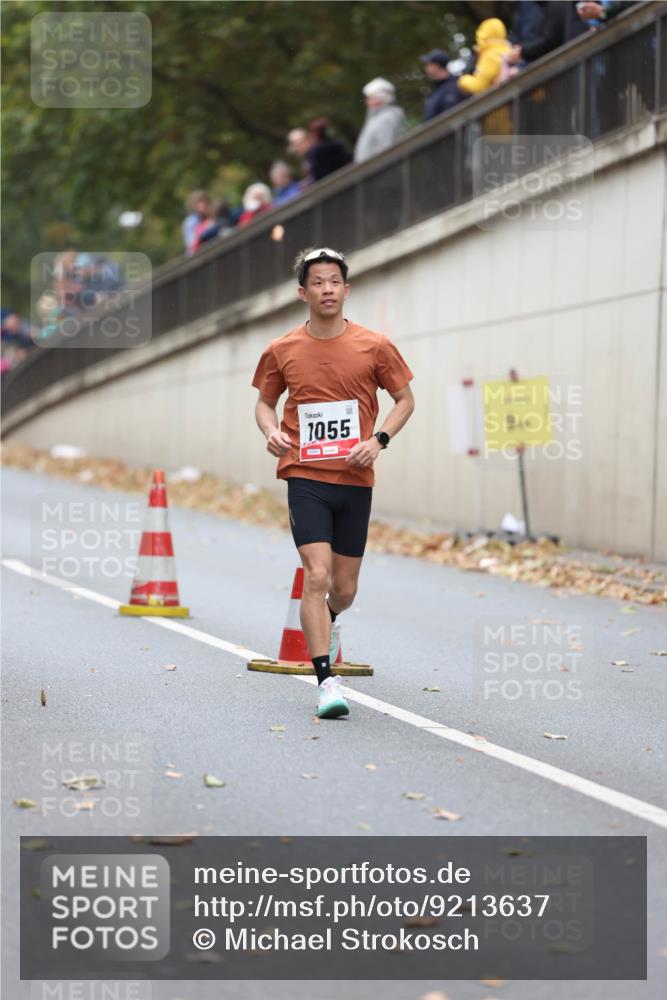 05.10.2025 - 20. swb-Marathon Bremen Michael Strokosch http://msf.ph/oto/9213637 05.10.2025 12:28:21 Laufen 1055 meine-sportfotos.de