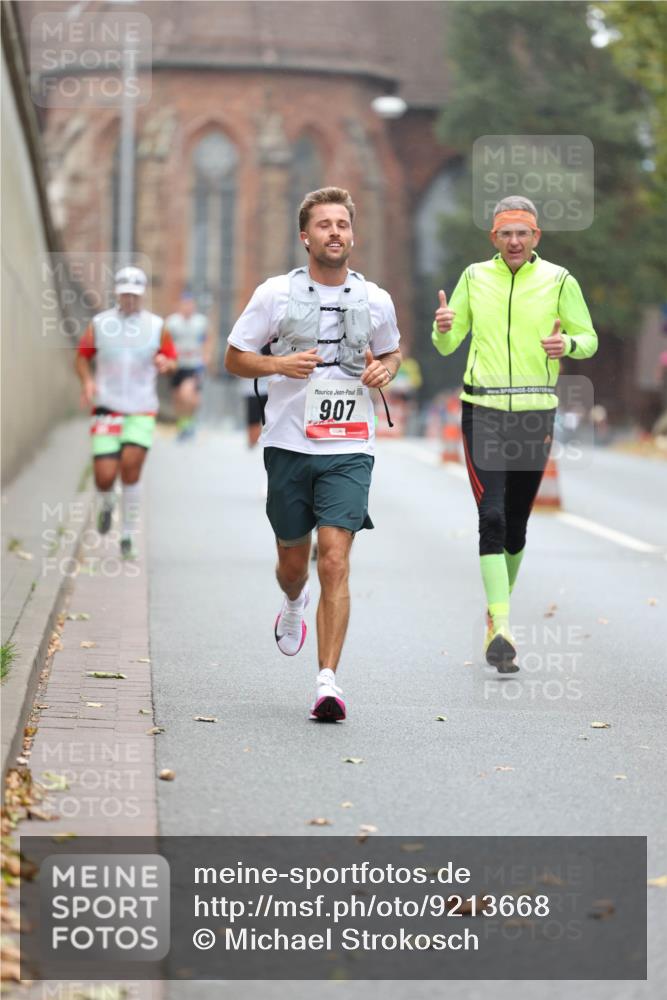 05.10.2025 - 20. swb-Marathon Bremen Michael Strokosch http://msf.ph/oto/9213668 05.10.2025 12:28:31 Laufen 907 meine-sportfotos.de