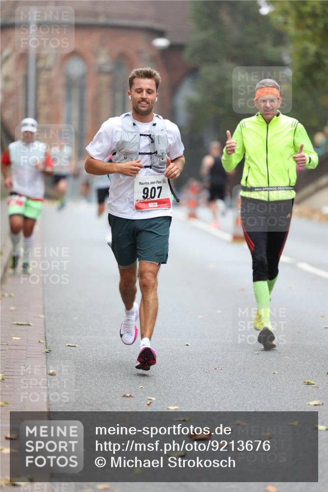05.10.2025 - 20. swb-Marathon Bremen Michael Strokosch http://msf.ph/oto/9213676 05.10.2025 12:28:32 Laufen 907 meine-sportfotos.de