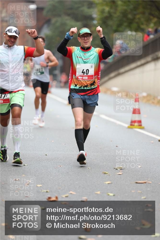 05.10.2025 - 20. swb-Marathon Bremen Michael Strokosch http://msf.ph/oto/9213682 05.10.2025 12:28:35 Laufen 17, 40, 01284, 20 meine-sportfotos.de