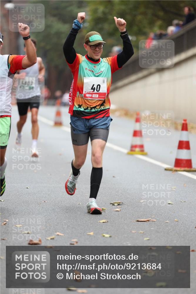 05.10.2025 - 20. swb-Marathon Bremen Michael Strokosch http://msf.ph/oto/9213684 05.10.2025 12:28:36 Laufen 5002, 20, 46, 40, 01284 meine-sportfotos.de