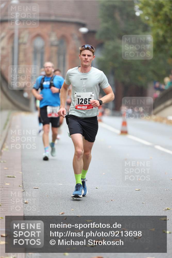 05.10.2025 - 20. swb-Marathon Bremen Michael Strokosch http://msf.ph/oto/9213698 05.10.2025 12:28:46 Laufen 1265, 01149 meine-sportfotos.de