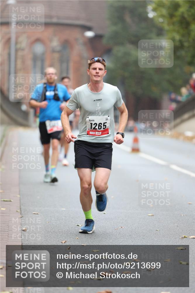 05.10.2025 - 20. swb-Marathon Bremen Michael Strokosch http://msf.ph/oto/9213699 05.10.2025 12:28:46 Laufen 1265, 01149 meine-sportfotos.de