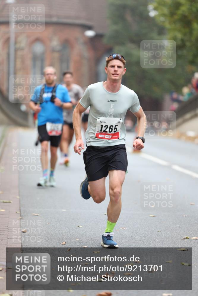 05.10.2025 - 20. swb-Marathon Bremen Michael Strokosch http://msf.ph/oto/9213701 05.10.2025 12:28:46 Laufen 1265, 01149 meine-sportfotos.de