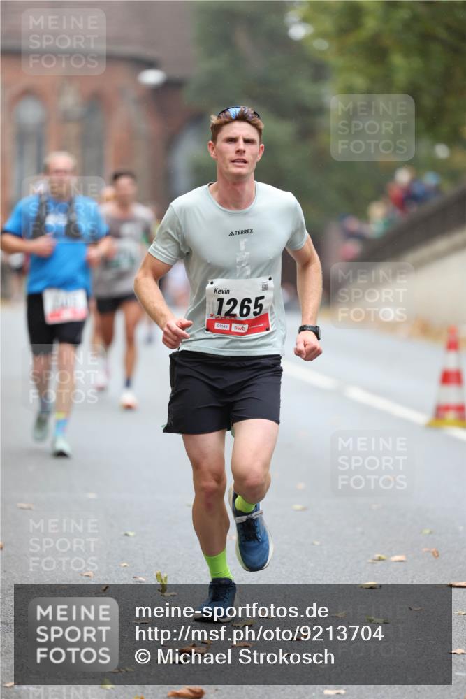 05.10.2025 - 20. swb-Marathon Bremen Michael Strokosch http://msf.ph/oto/9213704 05.10.2025 12:28:47 Laufen 1265, 01149 meine-sportfotos.de