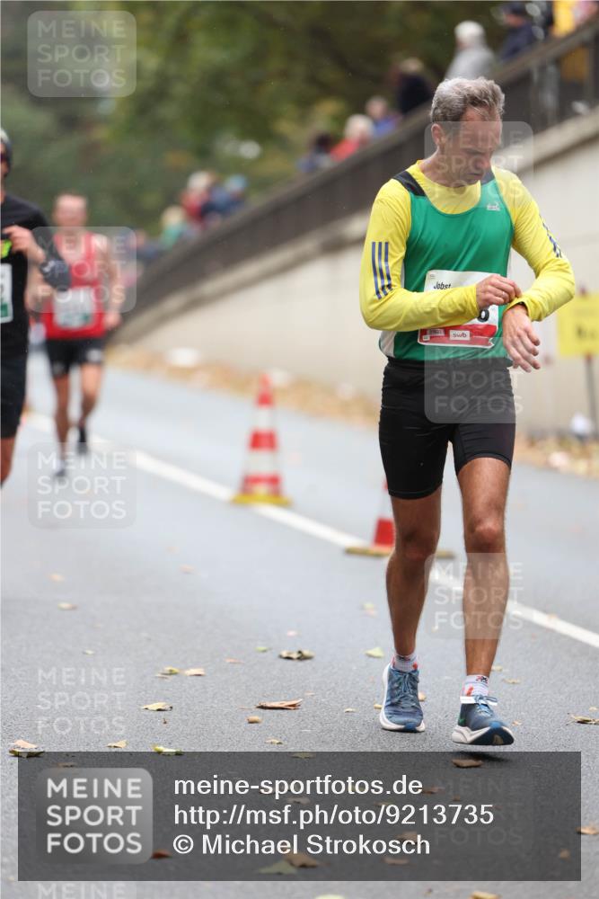 05.10.2025 - 20. swb-Marathon Bremen Michael Strokosch http://msf.ph/oto/9213735 05.10.2025 12:28:59 Laufen  meine-sportfotos.de
