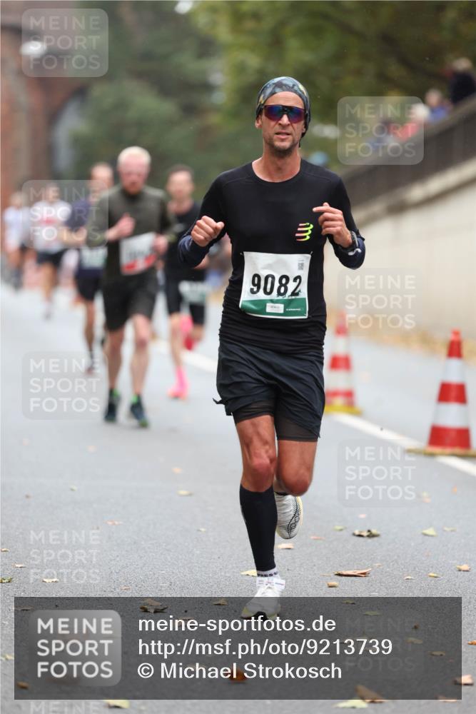 05.10.2025 - 20. swb-Marathon Bremen Michael Strokosch http://msf.ph/oto/9213739 05.10.2025 12:29:00 Laufen 9082 meine-sportfotos.de