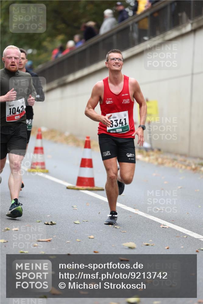 05.10.2025 - 20. swb-Marathon Bremen Michael Strokosch http://msf.ph/oto/9213742 05.10.2025 12:29:02 Laufen 1042, 29, 1, 3341 meine-sportfotos.de