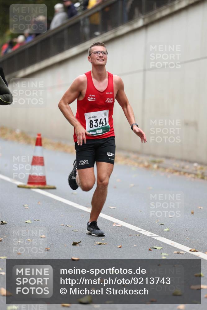 05.10.2025 - 20. swb-Marathon Bremen Michael Strokosch http://msf.ph/oto/9213743 05.10.2025 12:29:02 Laufen 1, 8341, 18 meine-sportfotos.de