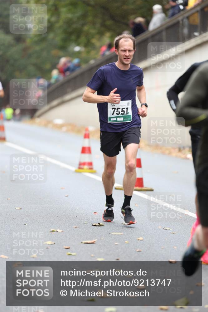 05.10.2025 - 20. swb-Marathon Bremen Michael Strokosch http://msf.ph/oto/9213747 05.10.2025 12:29:04 Laufen 7551 meine-sportfotos.de