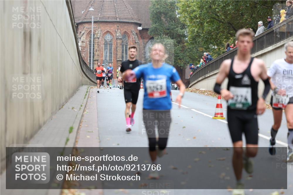 05.10.2025 - 20. swb-Marathon Bremen Michael Strokosch http://msf.ph/oto/9213766 05.10.2025 12:29:17 Laufen  meine-sportfotos.de