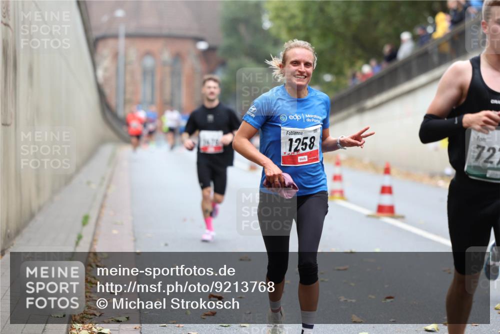 05.10.2025 - 20. swb-Marathon Bremen Michael Strokosch http://msf.ph/oto/9213768 05.10.2025 12:29:18 Laufen 1258, 727 meine-sportfotos.de