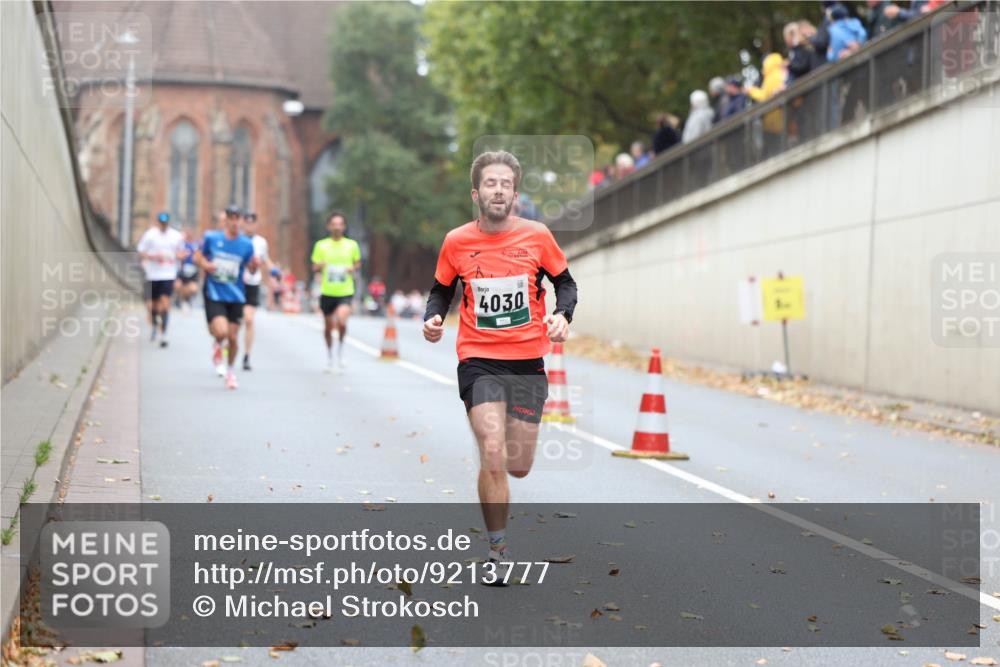 05.10.2025 - 20. swb-Marathon Bremen Michael Strokosch http://msf.ph/oto/9213777 05.10.2025 12:29:27 Laufen 4030 meine-sportfotos.de