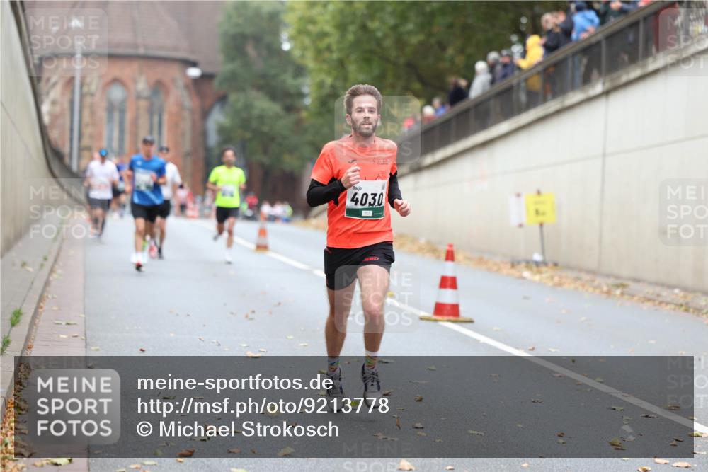 05.10.2025 - 20. swb-Marathon Bremen Michael Strokosch http://msf.ph/oto/9213778 05.10.2025 12:29:27 Laufen 4030 meine-sportfotos.de