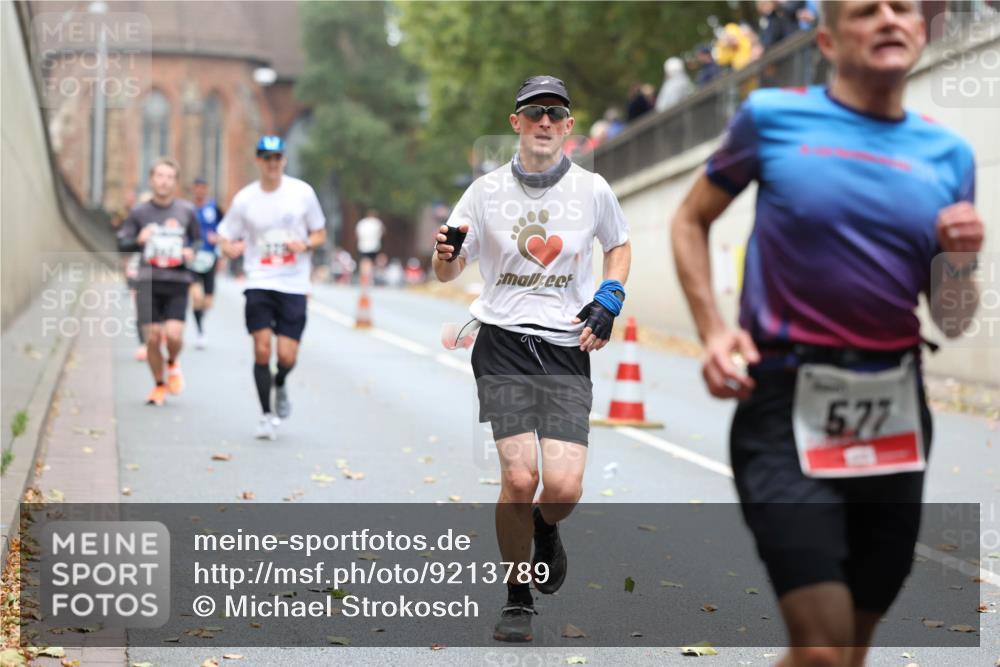 05.10.2025 - 20. swb-Marathon Bremen Michael Strokosch http://msf.ph/oto/9213789 05.10.2025 12:29:36 Laufen 577 meine-sportfotos.de