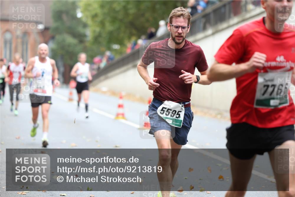 05.10.2025 - 20. swb-Marathon Bremen Michael Strokosch http://msf.ph/oto/9213819 05.10.2025 12:29:53 Laufen 5595, 7766 meine-sportfotos.de