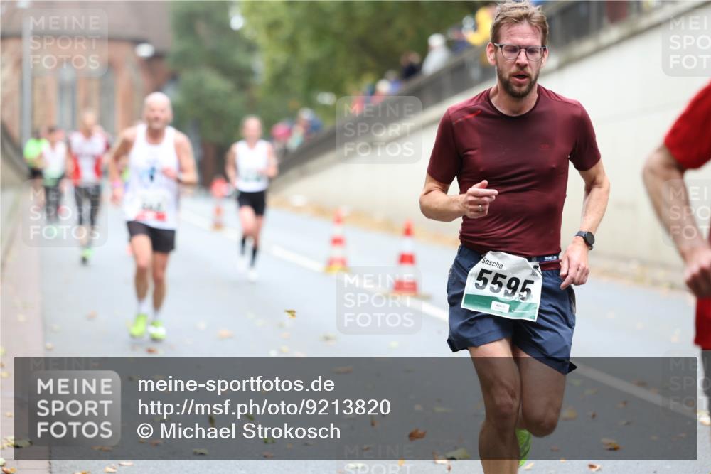 05.10.2025 - 20. swb-Marathon Bremen Michael Strokosch http://msf.ph/oto/9213820 05.10.2025 12:29:53 Laufen 5595 meine-sportfotos.de