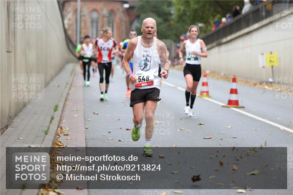 05.10.2025 - 20. swb-Marathon Bremen Michael Strokosch http://msf.ph/oto/9213824 05.10.2025 12:29:55 Laufen 721, 548 meine-sportfotos.de