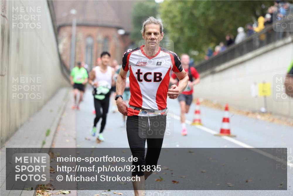 05.10.2025 - 20. swb-Marathon Bremen Michael Strokosch http://msf.ph/oto/9213835 05.10.2025 12:30:00 Laufen  meine-sportfotos.de