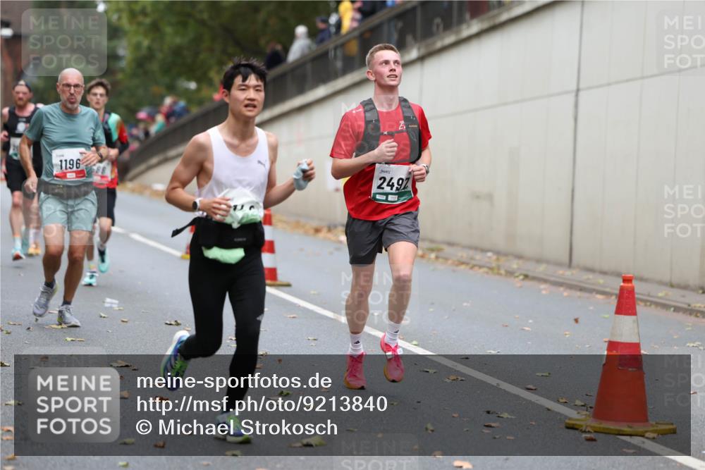 05.10.2025 - 20. swb-Marathon Bremen Michael Strokosch http://msf.ph/oto/9213840 05.10.2025 12:30:02 Laufen 1196, 24, 97 meine-sportfotos.de